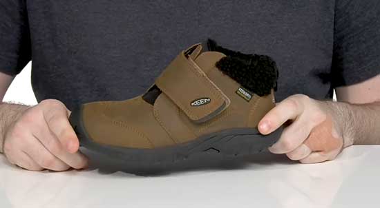 Keen kids' boot with arch support for kids with flat feet.