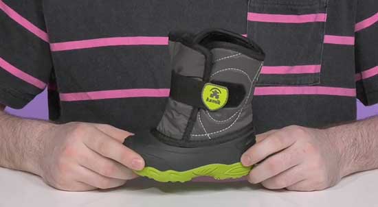 Snow boots for boys with narrow feet.