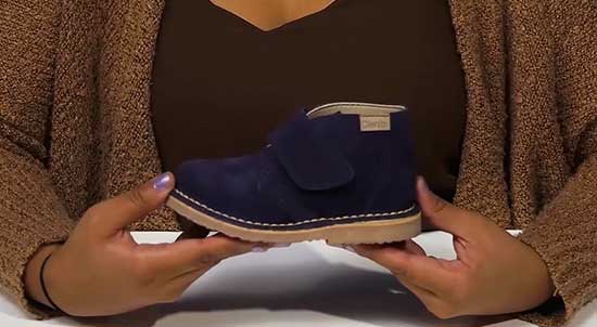 Spanish high-top bootie for kids.
