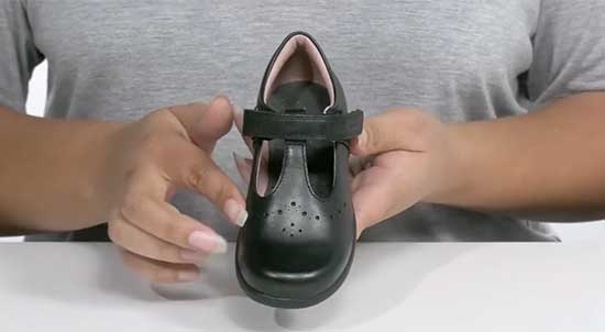 T-strap back to school Mary Jane shoe for kids by Geox.