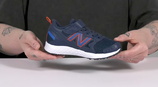 New Balance Fresh Foam 650 with round toe-boxes in navy blue for boys.