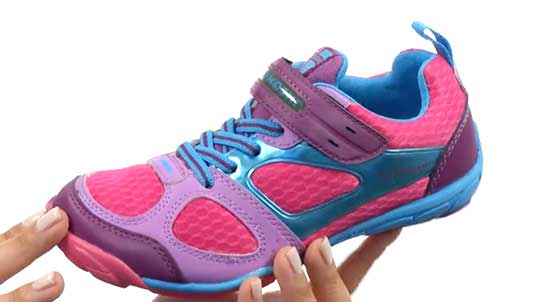 Tsukihoshi shoes for girls.