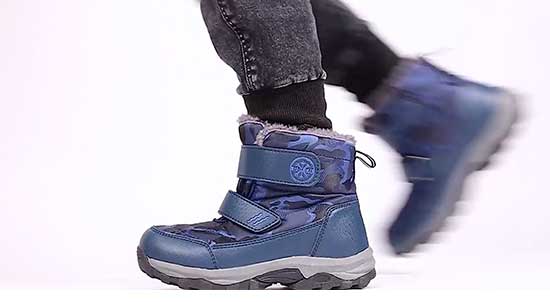 Snow boot with double velcro straps for kids with wide feet.