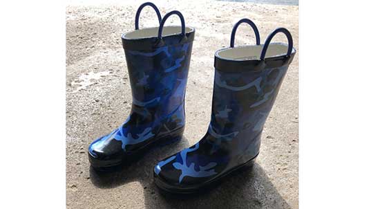 Rain boots for kids with wide feet.