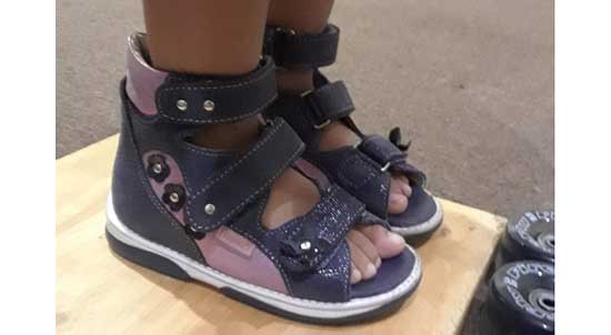 Orthopedic sandals for girls.