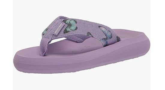 Purple flip flops for girls.