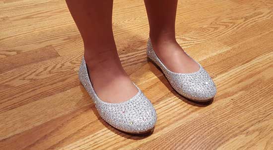 Sparkly ballet flats for girls.