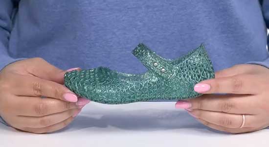 Mini Melissa Mary Jane shoe for girls.