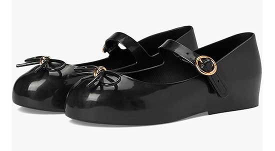 Mini Melissa black patent Mary Jane shoe.